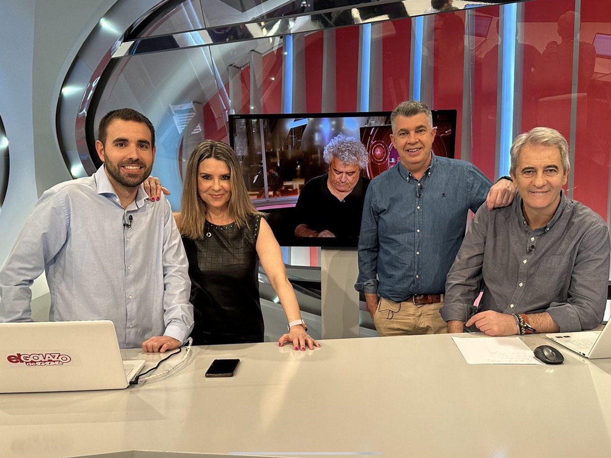 !!!!!!! VAYA SEMANA!!!!!!

Ayer Viernes, <a href="/ElGolazoDeGol/">El Golazo De Gol</a>  volvió a ser LÍDER 
Gracias a los 205.000 ( 2.1 de share) amig@s que nos convertisteis en el programa deportivo más visto de todas las cadenas temáticas.