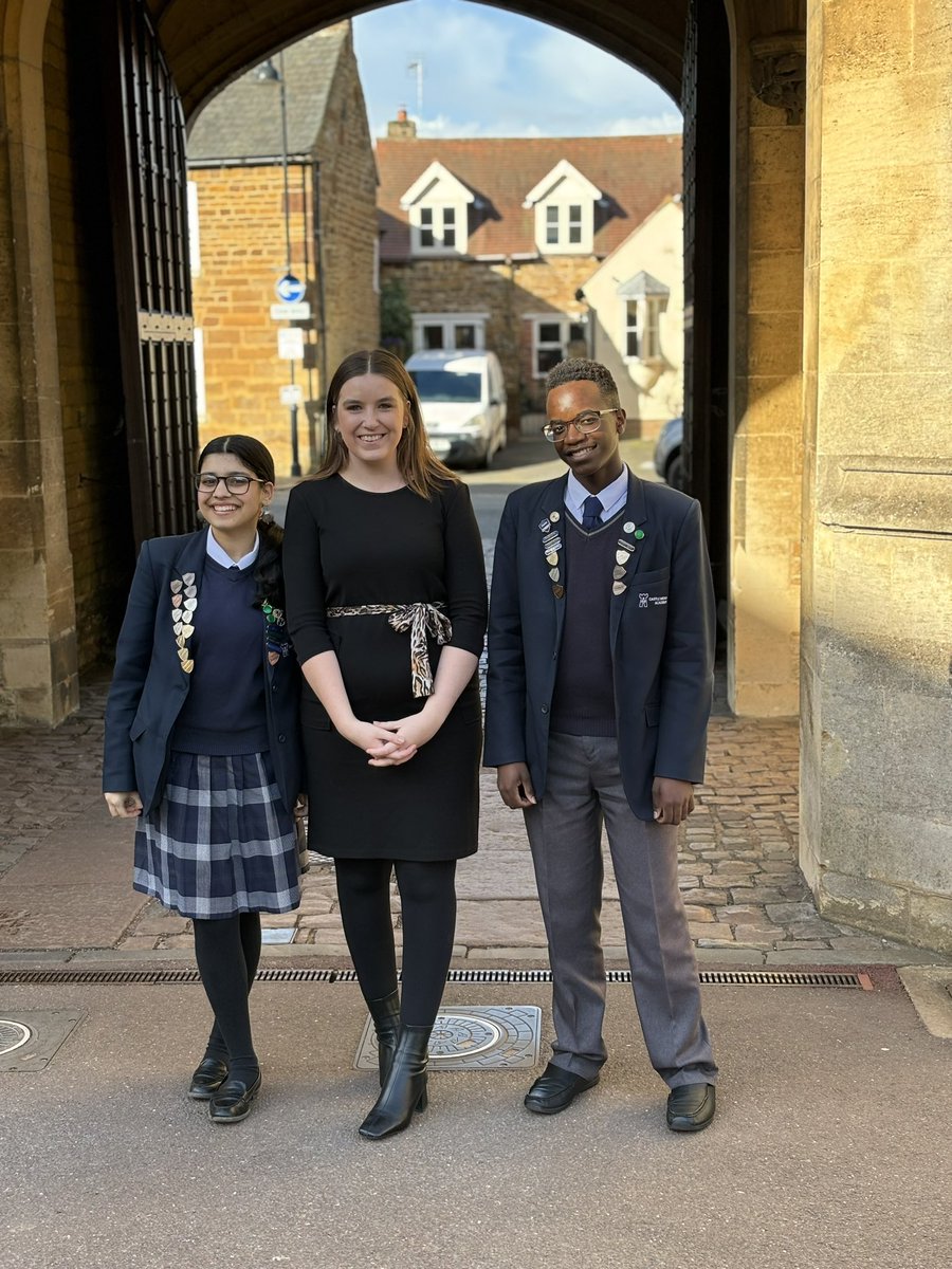 Castle Mead Academy tweet media