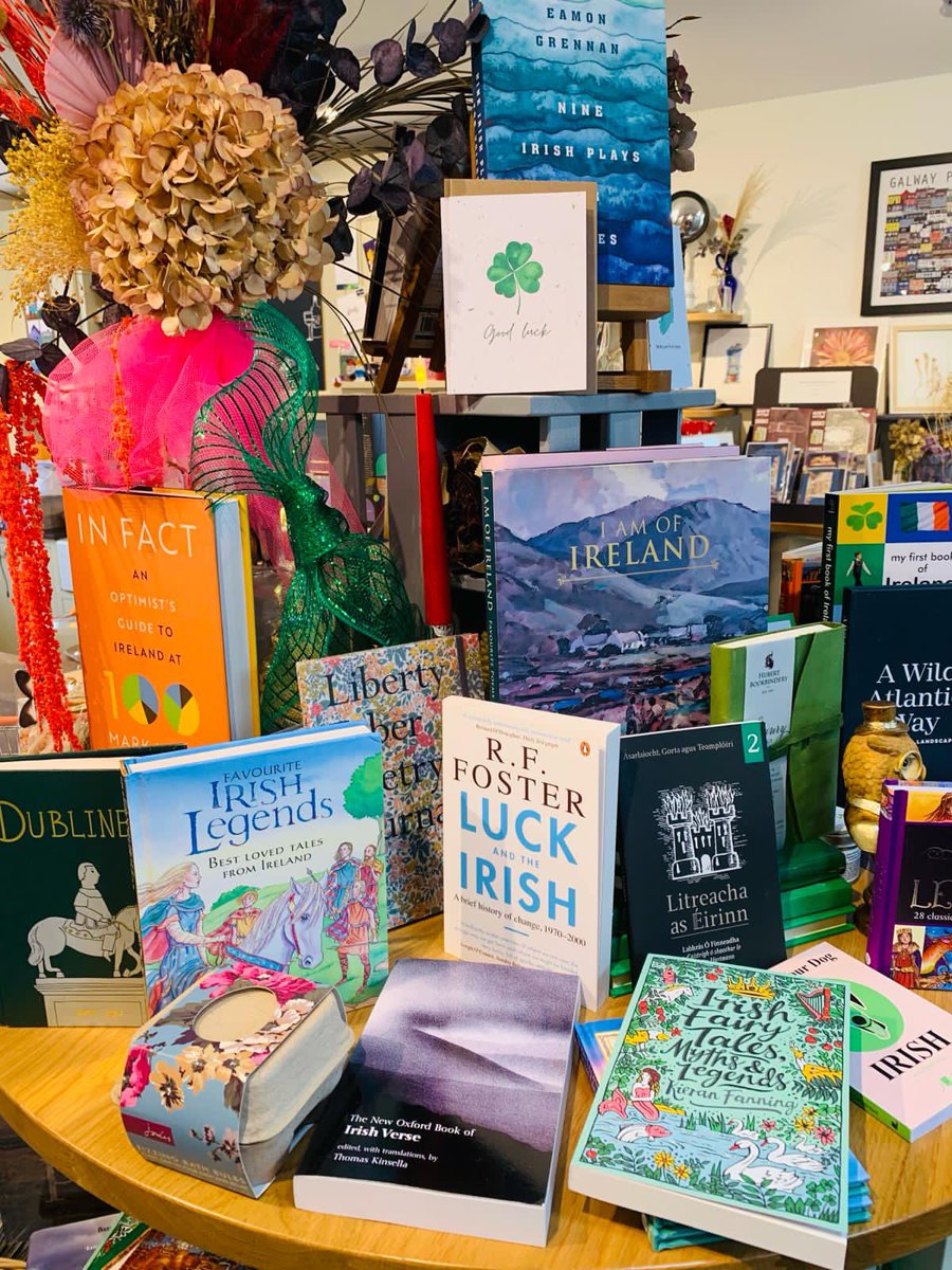 Happy St. Patrick’s weekend from all of us at Books at One Letterfrack ☘️💚 We’ve got a lovely display of Irish books in store for you, pop in for a browse! • • • #booksatoneletterfrack #shoplocal #connemaraireland #publishingireland #buyirish #booksatonefamily #stpatricksday