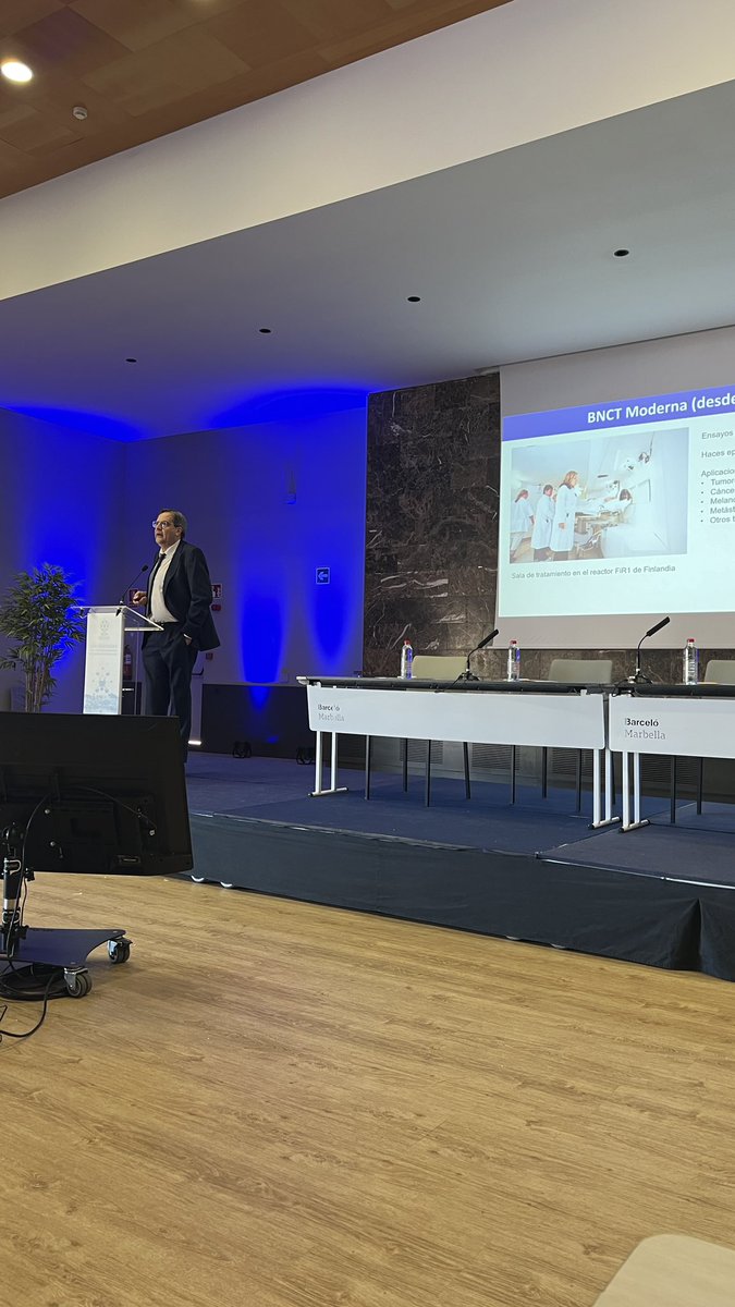 En esta segunda jornada de las #xxxjornadassamn contamos con la presencia del Prof. Porras que nos muestra el Proyecto Nemesis “modificado” para la producción de radionuclidos de uso en #medicinanuclear
<a href="/SEMNIMoficial/">SEMNIM</a>