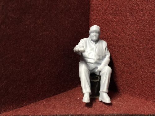 NRailworks's tweet photo. G-Scale figures: Lifelike 3D scans of real people! Browse our website for a variety of poses. Handcrafted in the UK with high-quality resin. Transform your model railway with these incredible figures! #009 #SM32 #GN15 #narrowgauge. https://t.co/TJYXUckU0s https://t.co/5S9dNjrSxl