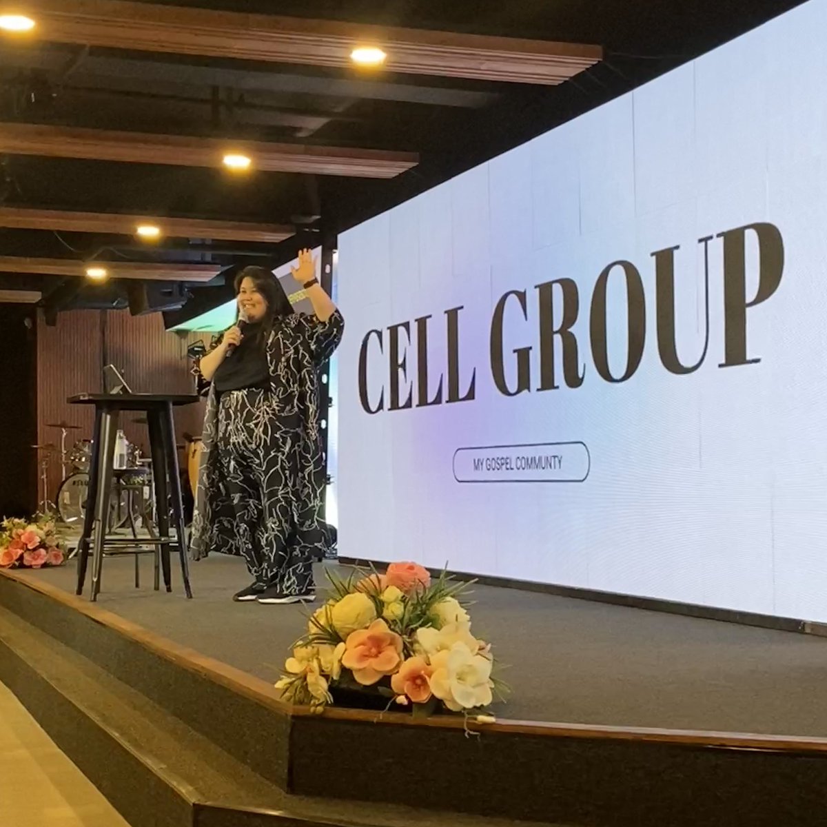 davidherald's tweet photo. “The best cell leaders are surrendered, sanctified, set apart, servant-hearted, strategic, and they strive growth.” - @gwayzi
Romans 12:11a TPT Be enthusiastic to serve the Lord, keeping your passion toward Him boiling hot!
#DoulosWomensRetreat #CellGroup https://t.co/C7jliwLo1p