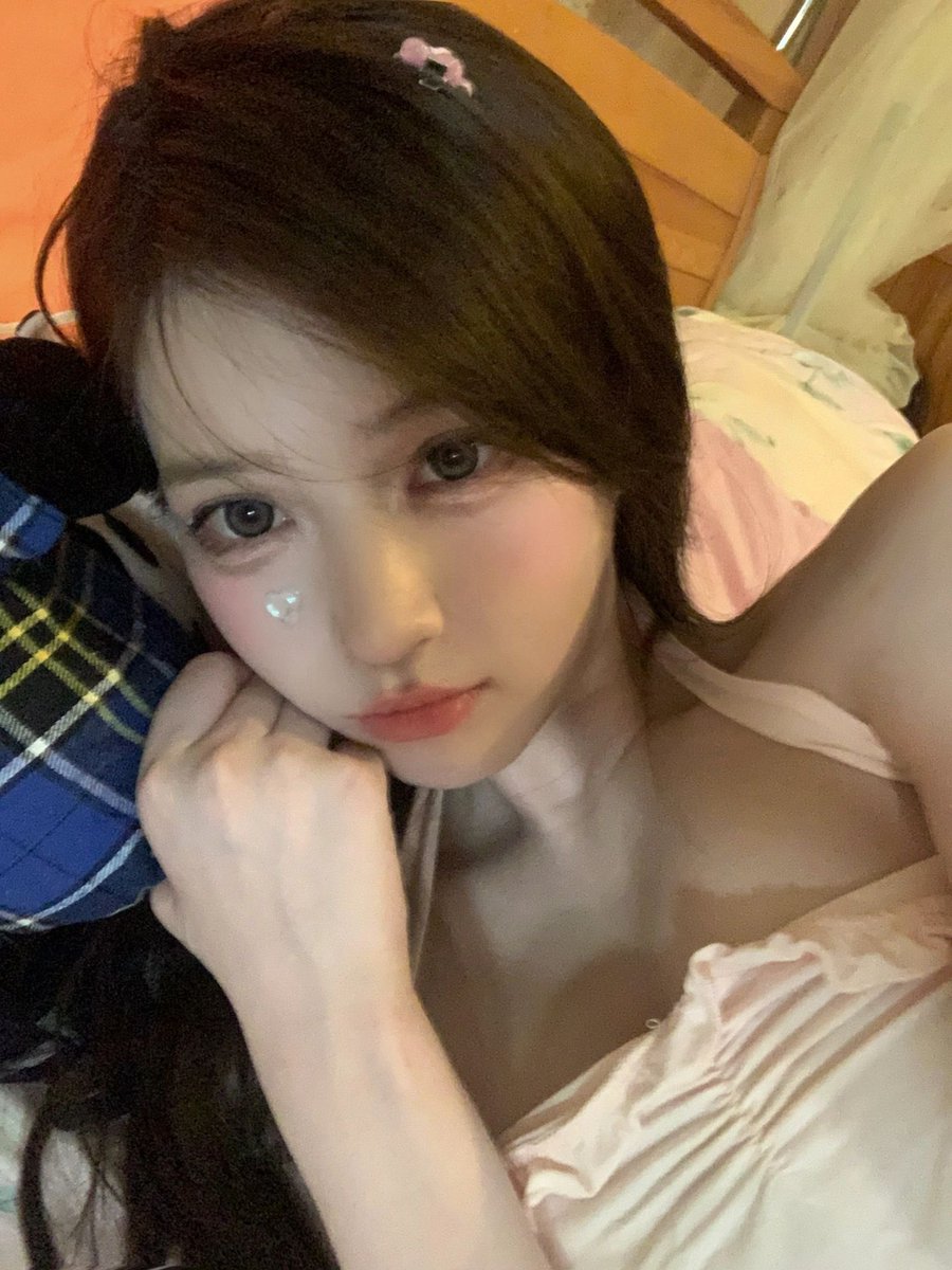 在床上想听我怎么叫？满足你 https://t.co/qgdk21Jn2S