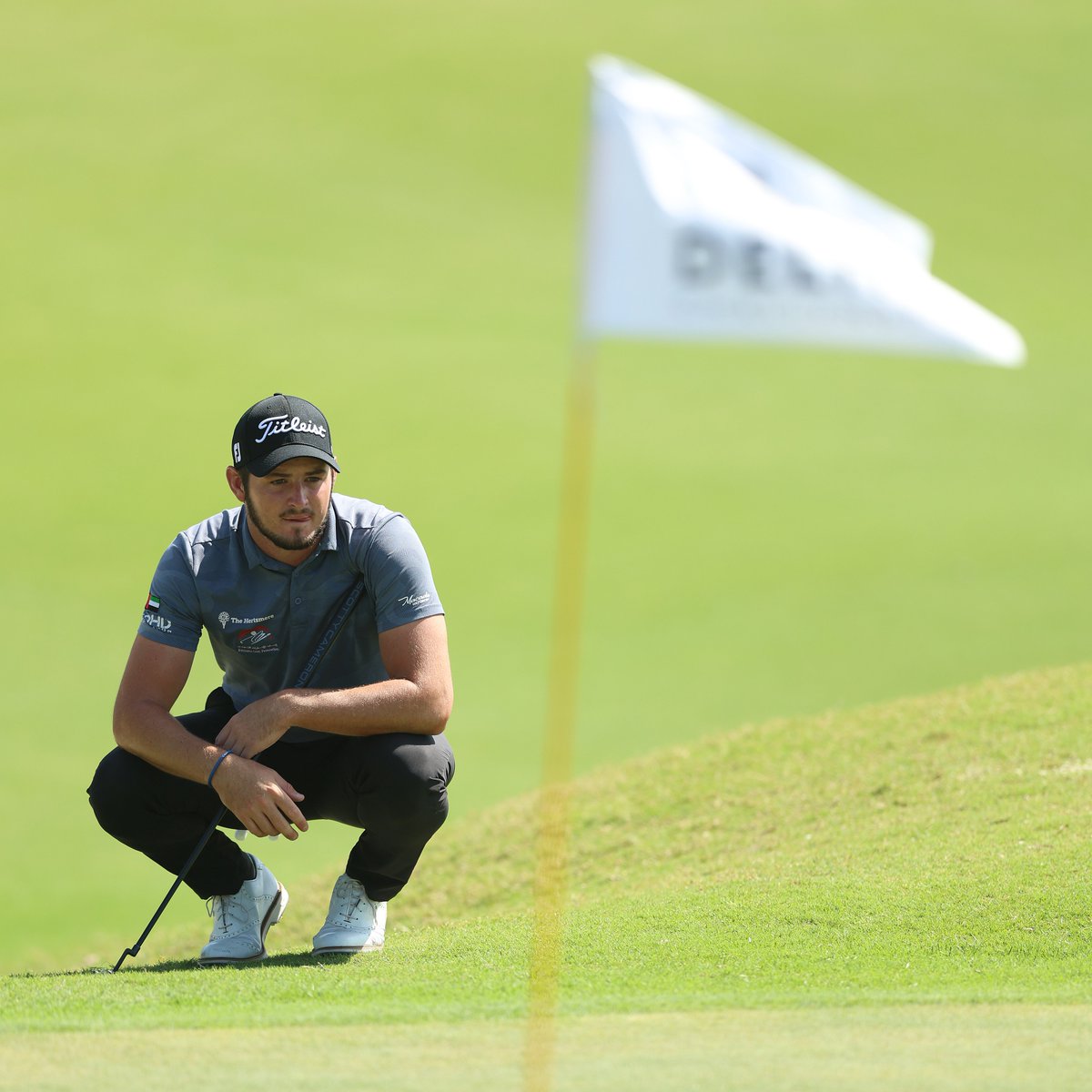 Eagle 🦅 Par 🤝 Birdie 🐦 Birdie 🐦 Birdie 🐦 Grenville-Wood's final five holes see him move into the lead. #DelhiChallenge