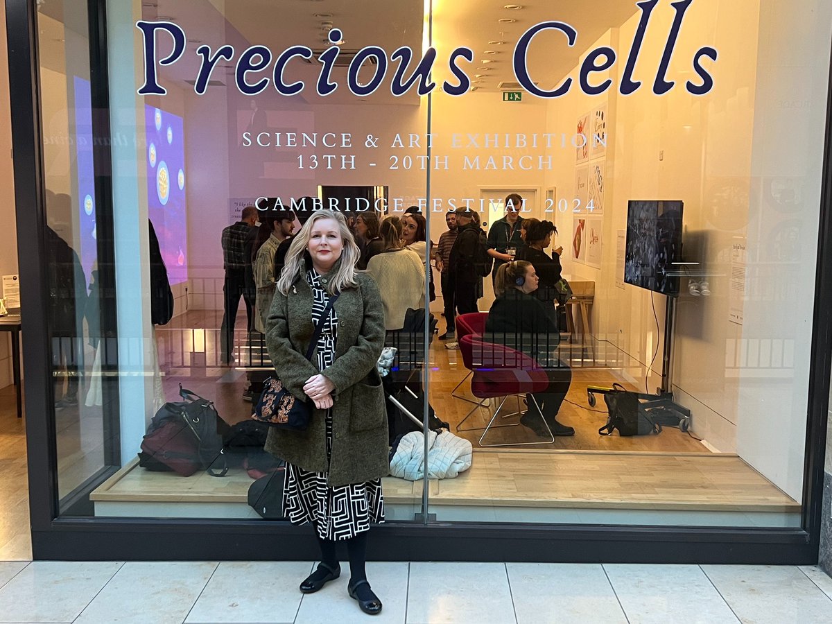 Anna Dumitriu tweet media