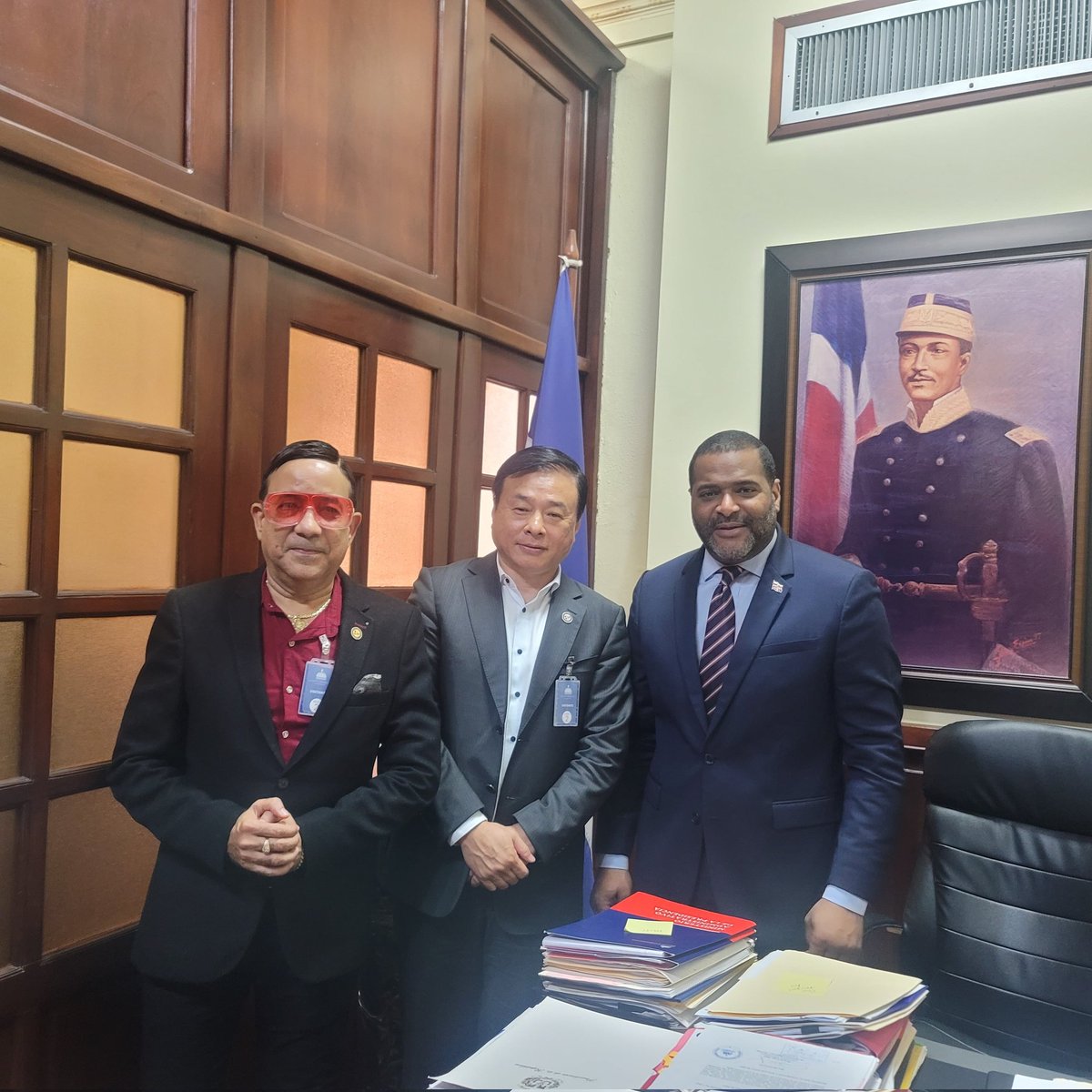 RichardWuRD's tweet photo. Estamos felices de comunicarnos juntos, permitiéndonos contribuir al país en diferentes posiciones. https://t.co/KXWAFmA6vc