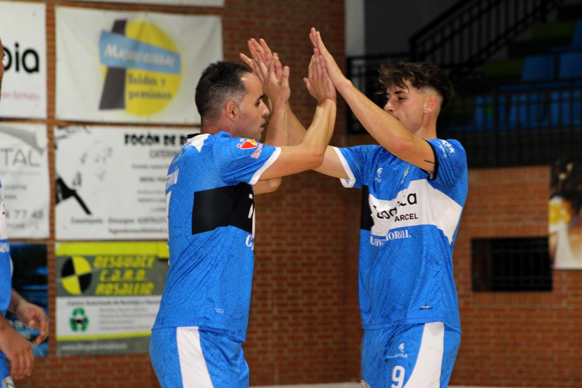 TODOS JUNTOS!!! Hoy a las 18:00 todos al pabellón.

#CorazónAzul