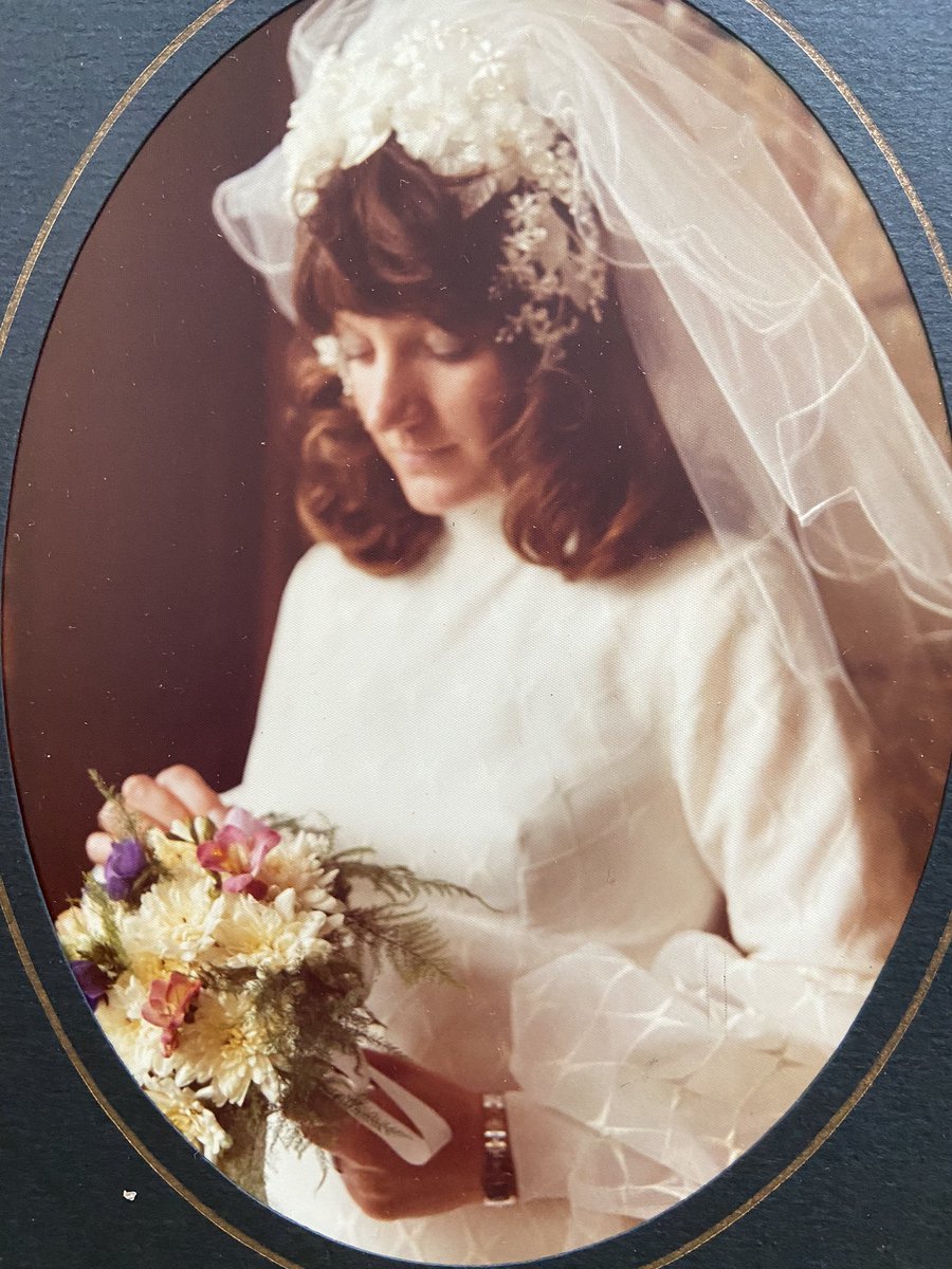bazwheel's tweet photo. Happy Anniversary, Mam and Dad. 50 years!!! https://t.co/wiCuRDsU9g