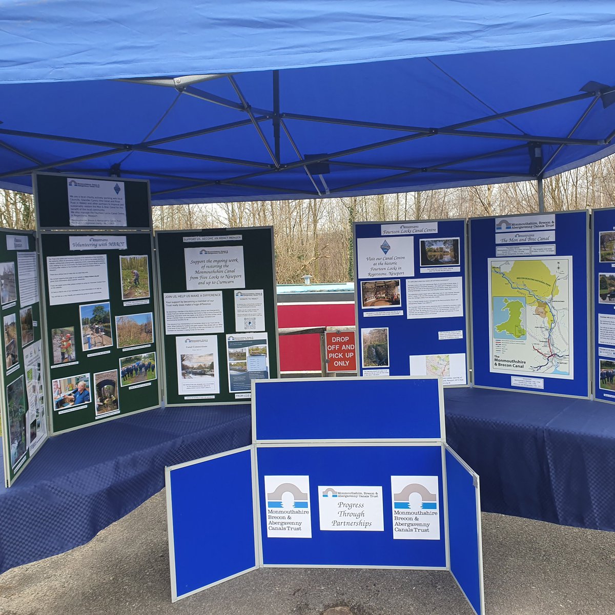 If your out about at Goytre Wharf come and say hello 👋 We are looking for volunteers across our Trust, we are not as bad as we look! 😂 #fourteenlocks #mbact #volunteers #canal