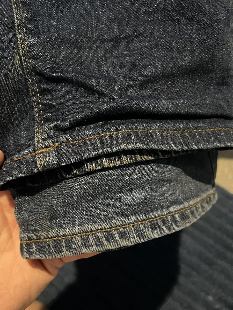 SebastianHymas's tweet photo. @marksandspencer exactly the same pair of jeans and yet the new pair are over an inch longer? Why have you changed them? https://t.co/skgg3GFjBZ