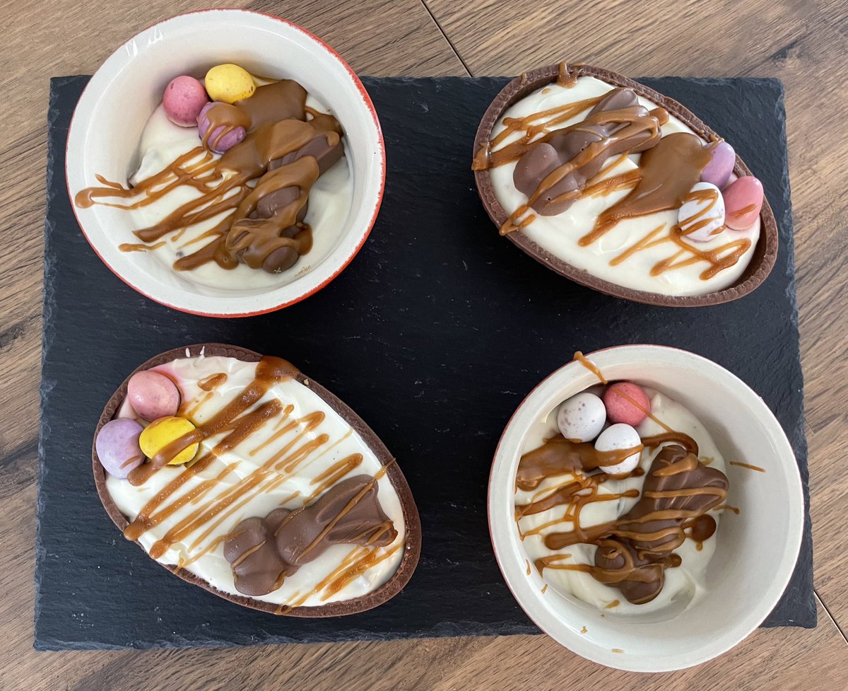A bit messy, and I got carried away with the melted biscoff… but it’s officially Easter cheesecake season 🤤😍