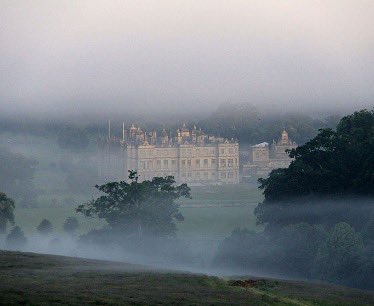 Literature Course on Eerie Country Houses starting 18 April-23 May in Highgate. Sarah Moody explores the country house used in literature to unsettle and mystify the reader. Enrolments open 26 March (20 March for members). For details see our website