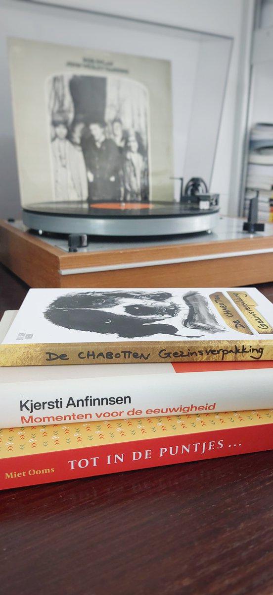Merry Boekenweek, allemaal! #boekenweek <a href="/cpnb/">Stichting CPNB</a> <a href="/DekkervdVegt/">Dekker v.d. Vegt</a>