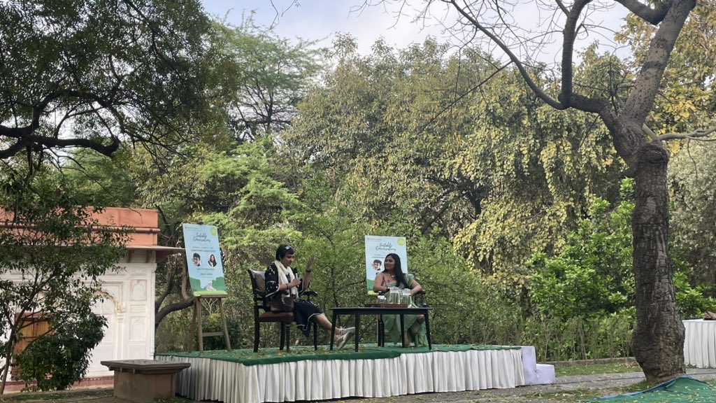 'There's a forbearance among people in the desert; they can 'read' land even when it changes very minimally' - @AratiKumarRao in conversation with @nehaa_sinha at Suitable Conversations: Vanishing Landscapes by @ASuitableAgency at @sundernursery