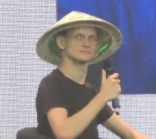vitalikwifhatvi's tweet photo. Vitalik went to Vietnam and really enjoys the hats $vwif https://t.co/j34fF6iKbt