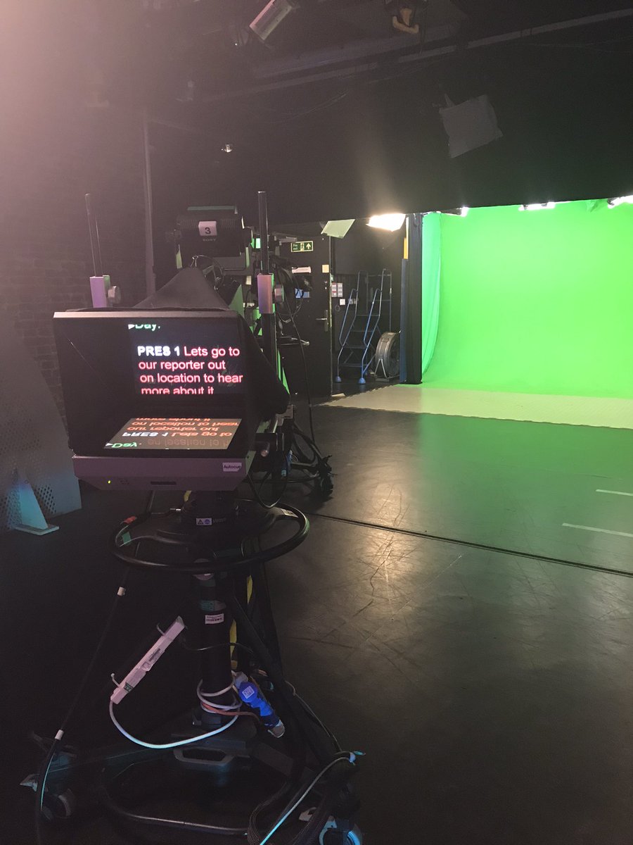 dmuleicester's tweet photo. Our live TV studio used by Media Production students #DMUopenday https://t.co/KQXR82rCJr