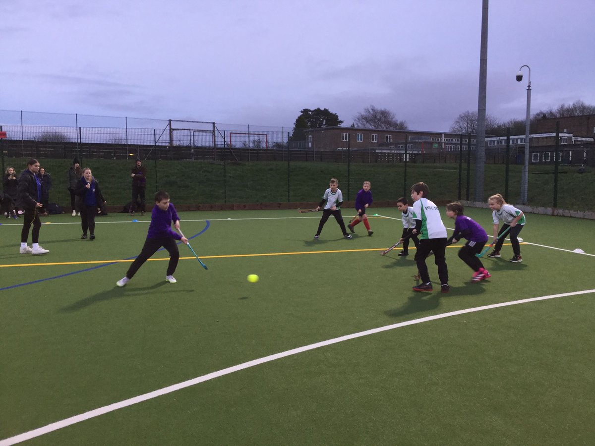 Our Y3/4 hockey team had a fab time at the Hockey, hosted by @NWLSSP and @ivanhoe_school They were up against stiff competition but with their fantastic team spirit and skill, they were the overall champions, beating @Ashby_Hill_Top in a thrilling final. Well done! @symphony_lt