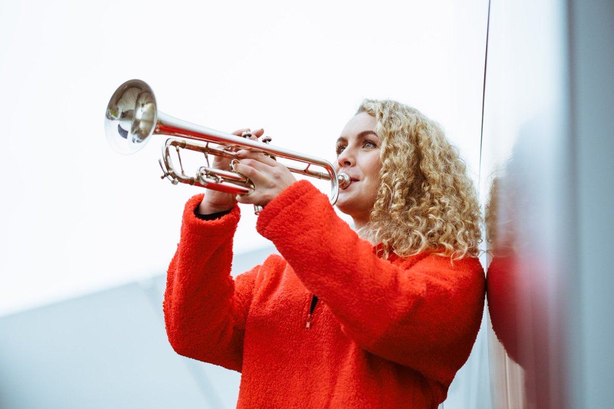 .@matildalloydtpt makes her Italian #debut at @teatrosancarlo in Naples today, performing #Shostakovich’s Piano Concerto No.1 with Lucas Debargue and #OrchestraofTeatrodiSanCarlo under the baton of Marco Armiliato. #trumpet #classicalmusic To know more: ow.ly/8J1A50QOyL3