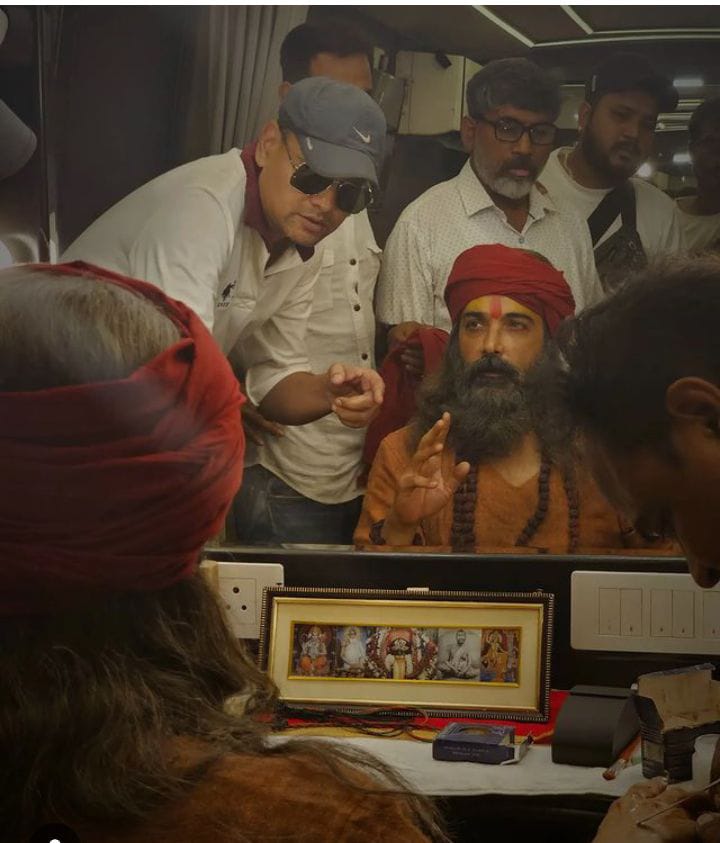 Here's the first look of Prosenjit as Bhawani Pathak in Subhrajit Mitra's film Devi Chowdhurani @prosenjitbumba @SubhrajitMitra