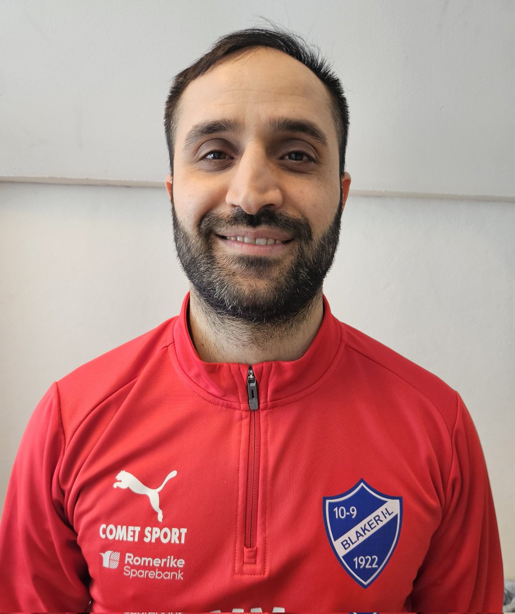 NY SPILLER
Mustafa "Mus" Hassan Ahmed er klar for Blaker. Spillern får en karriere fra Brøndby til Blaker, noe som høres ut som en filmtittel. På veien har han vært i HamKam, Skeid og Gjelleråsen. En offensiv bra spiller!