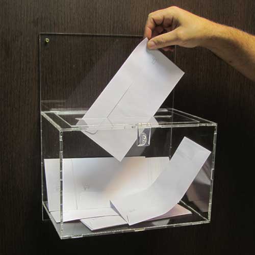 Socias y socios, el 11 de Abril celebraremos elecciones a la JD. Nunca antes habíamos tenido la posibilidad de elegir, lo que siempre es positivo. Os animamos a ejercer vuestro derecho ya sea con voto presencial, delegado o por correo. El futuro es cosa de todos. #11SEINAV