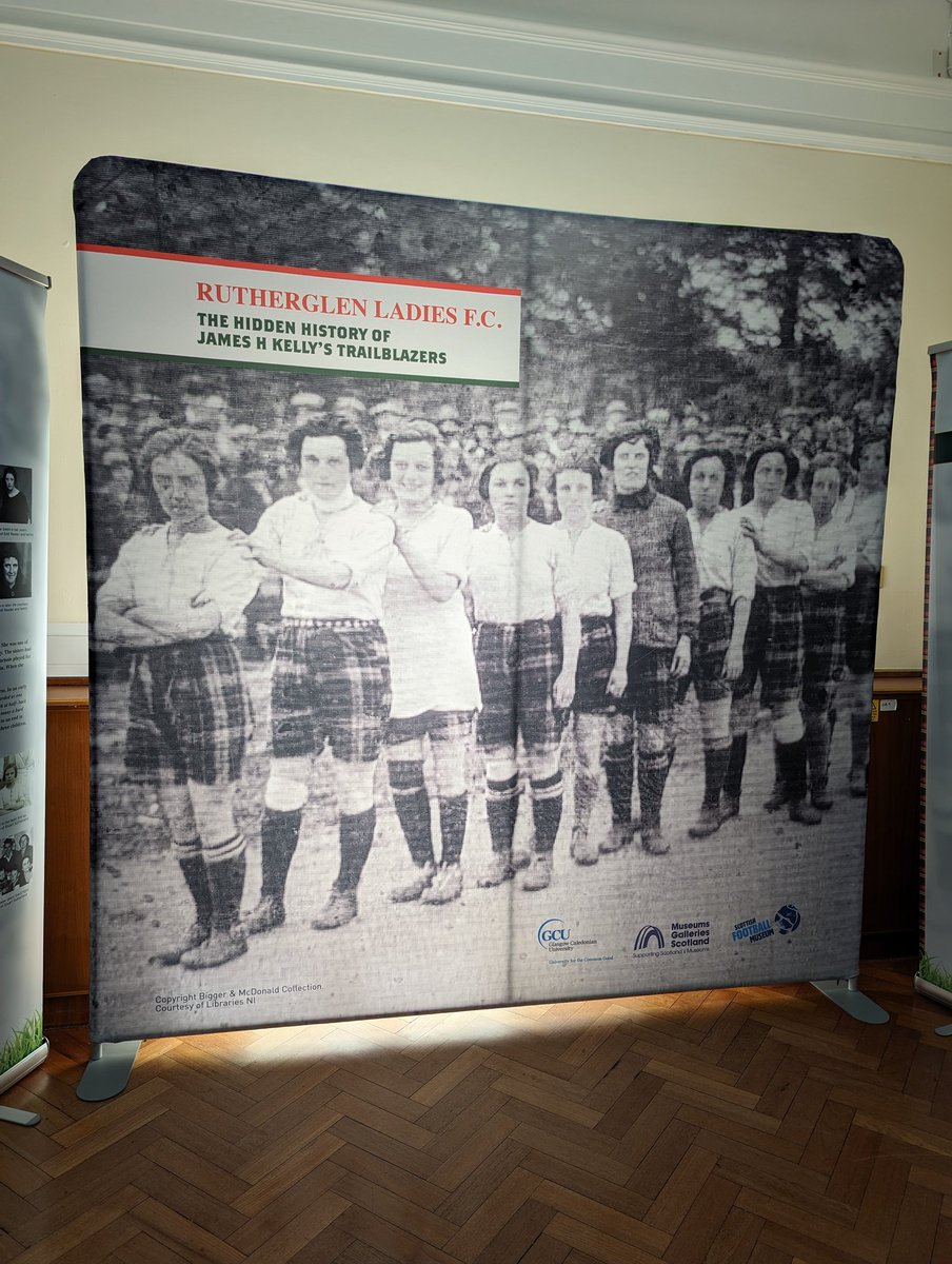 Look 👀 what we spotted @KYGalleries today <a href="/FionaSkillen/">Professor Fiona Skillen</a> Started some good chat with the kids about women's football🫶