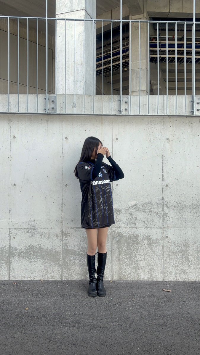 1993gmb's tweet photo. 特賞のサイン入りユニ当たった！
自分強運すぎ！嬉しい〜〜✨♡
#ガンバ大阪 https://t.co/xXPvFXf1N5