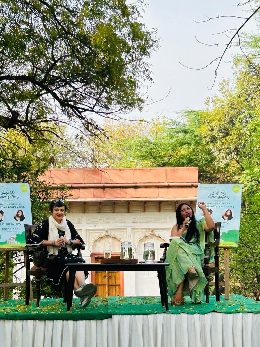 And we have Peacocks, Starlings, Mynahs, Hornbills, Barbets & a garden full of Squirrels and Peacocks in attendance, at this most #SuitableConversation today with @AratiKumarRao and @nehaa_sinha on ‘Vanishing Landscapes’ (Pic: Neha spots a Peacock listening to the talk 🦚)