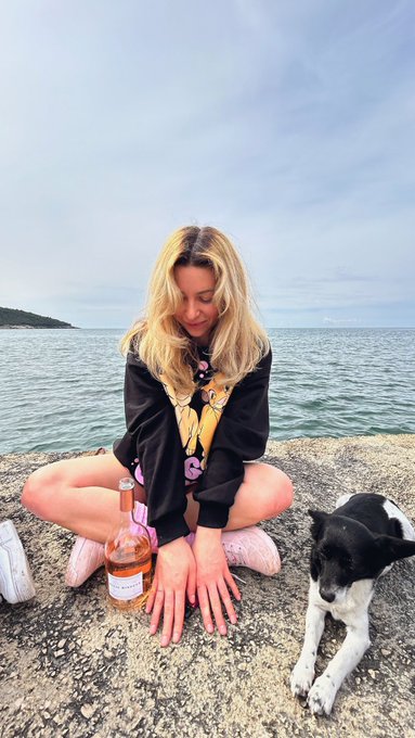 В этот день родили меня на свет 🐣🦊🥰  принимаю поздравления 🍾 ) на просексик и цветы можно сюдааа👉🏼🥳 5536914110722364