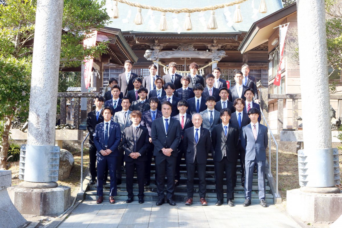 cobaltore's tweet photo. 石巻市の羽黒山鳥屋神社で必勝祈願祭を執り行い、選手、スタッフが今季のＪＦＬ昇格と安全を祈願致しました⛩️👏

明日の今季、公式戦初戦も必勝🔥💪😀 https://t.co/fhySIFXjaq