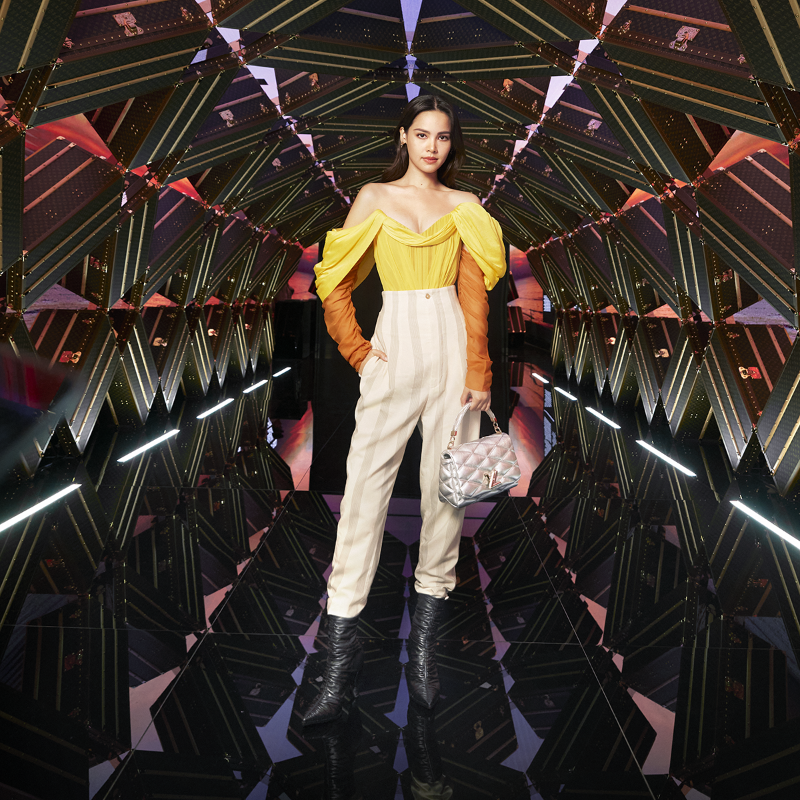 LouisVuitton's tweet photo. #LVThePlace #Bangkok. House Ambassadors #BamBam and #UrassayaSperbund, joined by #ChanikanTangkabodee and #MarioMaurer, attended the opening party for the new cultural destination. 

#LouisVuitton