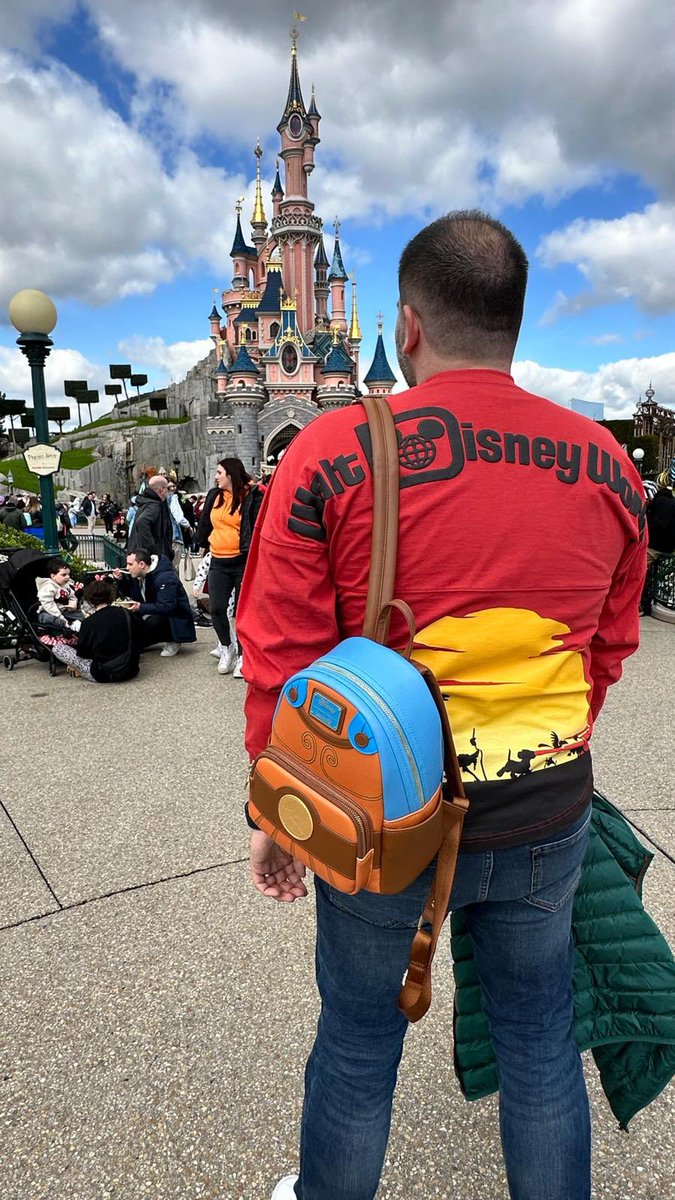 Javi in France 🧩 tweet media