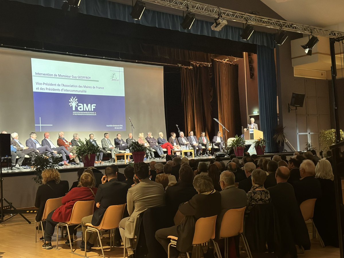 Canope_DTCVL's tweet image. 🔴En live - Congrès des Maires du Loiret 

Interventions de Sophie Brocas, Préfète de la Région Centre-Val de Loiret et de Marc Gaudet, président du Conseil Départemental du Loiret 

@Prefet45_Centre @leloiret 
#collter #AML45 #Collectivités #Loiret