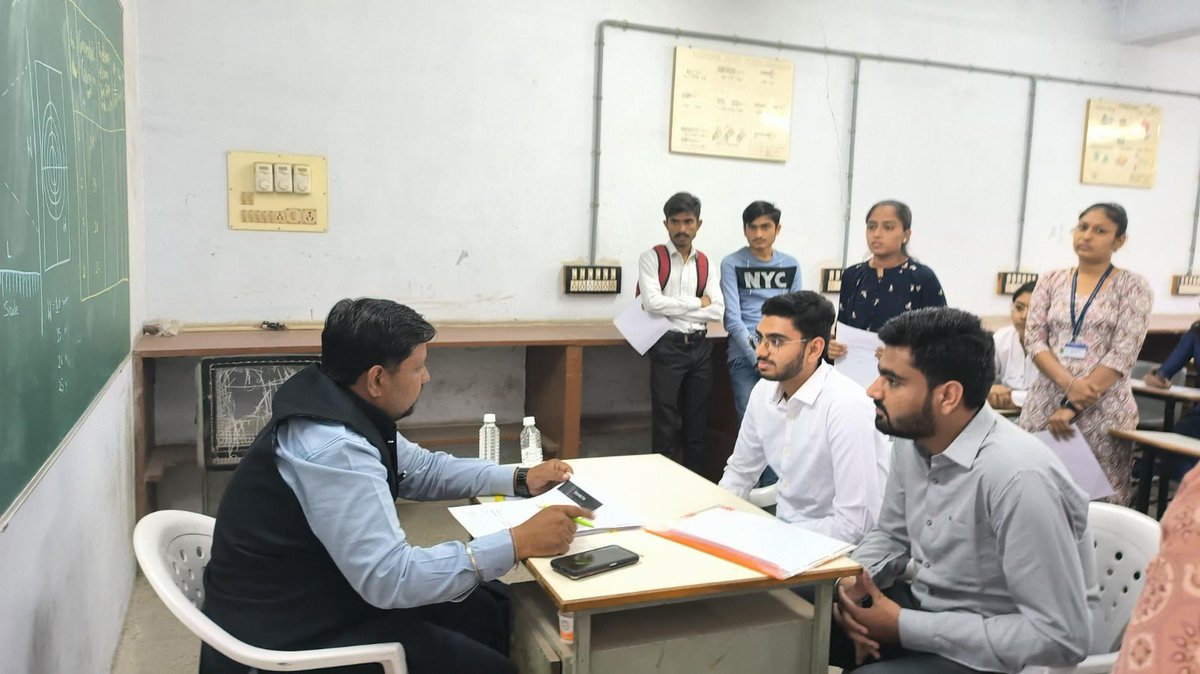 Bbit94081002's tweet photo. The job placement fair facilitated by NSS had significant positive outcomes, including providing employment opportunities, fostering industry-academia collaboration, expanding networks, and strengthening the reputation of NSS as a facilitator of career development. https://t.co/QVsHoHYxP8