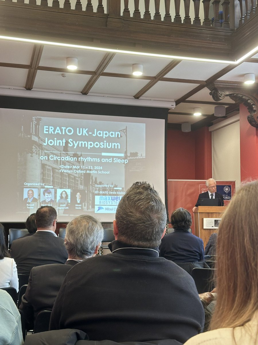 bethanyru20's tweet photo. An amazing three-day symposium on circadian rhythms and sleep ERATO UK-Japan Joint Symposium at the Oxford Martin School! Full of inspiring talks on a wide range of research topics and model systems😊 Thank you to the organizers @aartijagannath @hiroking1975 @VVyazovskiy! https://t.co/gHgdtJplw3
