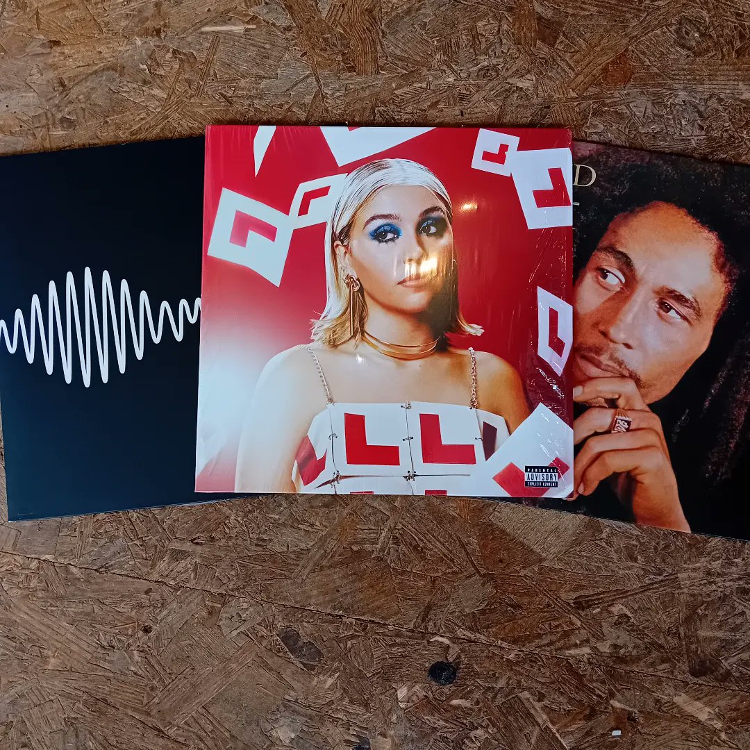 whistle_shop's tweet image. We've had some corkers on the turntable this morning from @bobmarley @ArcticMonkeys and the new one from @BaserCaity as we gear up for a late night with our pal @BeatSurrender!! FREE ENTRY. Vinyl only DJ set. @kirkstallbrew on tap. Come on down, and bring your dancing shoes!!