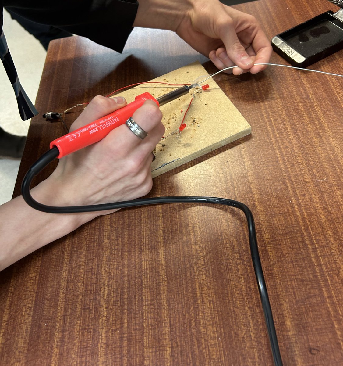 Springwest Academy DT Department (@springwestdt) on Twitter photo Reflecting on our year 11 students showing great teamwork through their NEA. The new freindsips that have been made through engineering classes is so beautiful to see and had been evident when watching our students build on new skills! <a href="/SpringwestA/">Springwest Academy ๐</a> #soldering #electrical Reflecting on our year 11 students showing great teamwork through their NEA. The new freindsips that have been made through engineering classes is so beautiful to see and had been evident when watching our students build on new skills! <a href="/SpringwestA/">Springwest Academy ๐</a> #soldering #electrical