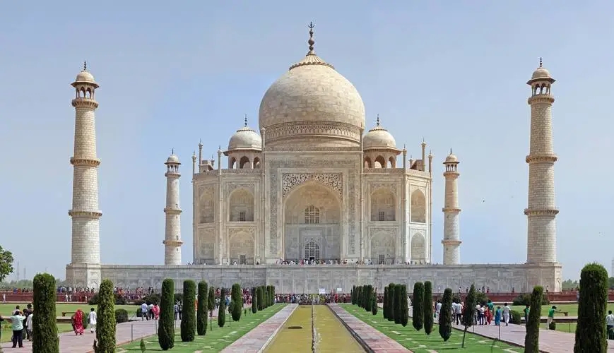 BeijingDai's tweet photo. Let's discuss India's economy. India's GDP growth in 2023 reached 7.3%, exceeding my expectations. Previously, the average GDP growth rate in India from 2019 to 2022 was only 4+%. I used to think it would be 4+% too in 2023. 

The core reason for 7.3% is not that foreign investment has increased in India (although the media likes to discuss this topic), nor is it that India's manufacturing has achieved significant development (in fact, the proportion of manufacturing to GDP has been declining in India in recent years). It is that the Indian government has borrowed heavily and increased investment in infrastructure.

This is somewhat similar to the situation in China around 2006, where the government invested heavily in high-speed rail and roads, and private capital began to flow into the real estate market. Afterwards, housing prices experienced a more than tenfold increase within 10 years. 

I am not sure if India will follow the same path of  China in the next 10 years, but the proportion of China's manufacturing industry to GDP has been around 30% for past decades, while this number is only about 15% in India and is slowly declining.

The biggest risk to India's economic growth comes from AI development. The main sources of income in India currently are the software, low-end manufacturing, mid/low end service, and labor output, all of which are the main alternative targets for AI development. The model of government borrowing to invest in infrastructure is unsustainable without sufficient income growth.

The biggest opportunity for India's economic growth is not competition between China and the United States, but its own large population, which is both a labor and consumer market. India's female labor participation rate is about 24%, that number is 61% in China, big room to improve for India. However, if its economy cannot provide enough jobs, the huge population will be a heavy burden to feed.