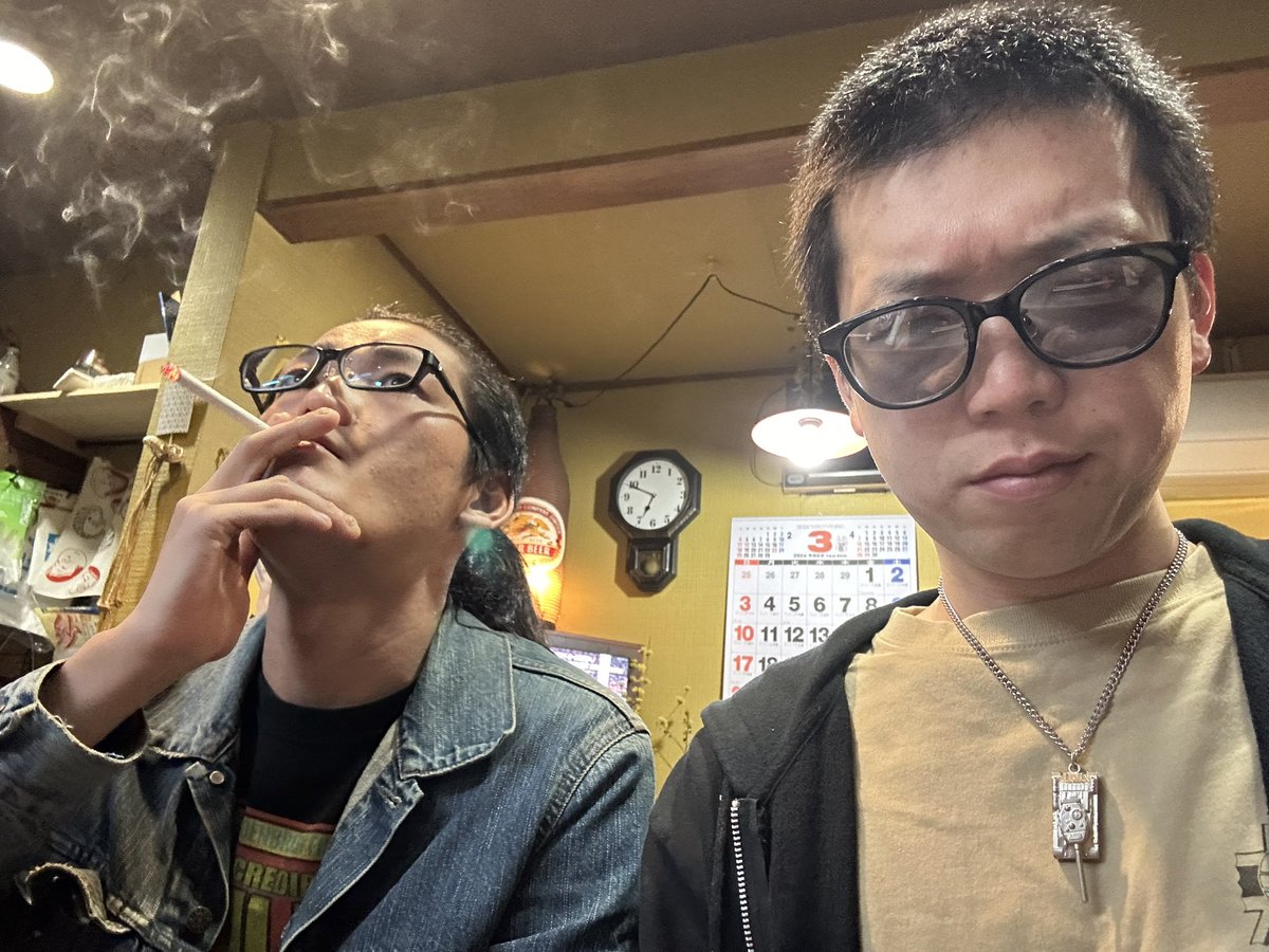 飲酒日の締めはデカオさんにウザ電話で決まり。

おちり。