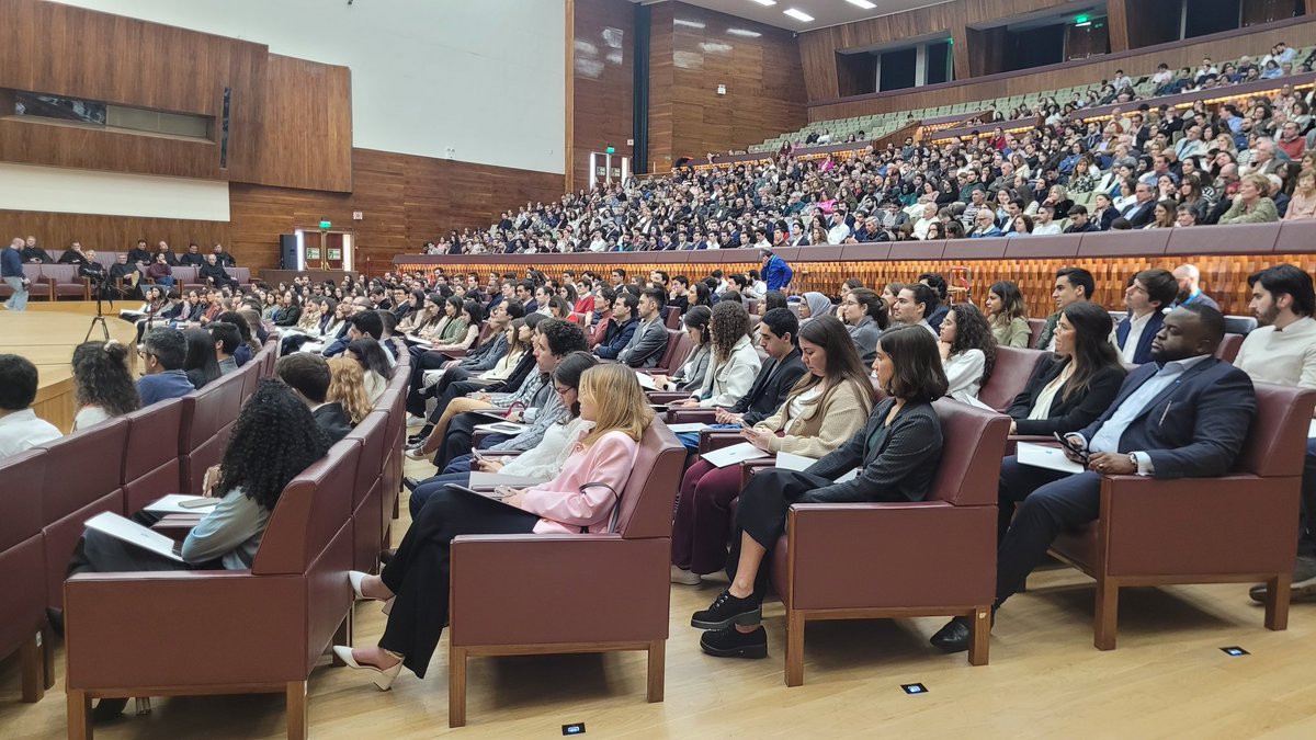 Jose_SV_'s tweet photo. Graduation Day
Congratulations to all MSc and PhD graduates from @istecnico.
Very proud, great expectations for (y)our future!
Godspeed!
Powered by @deec_ist 
@istecnico https://t.co/8hhF69aCCV