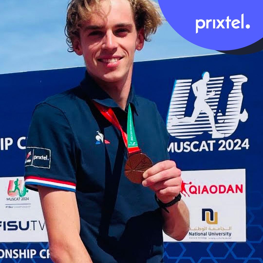 Félicitations à l’équipe de France universitaire masculine de cross-country qui a été sacrée CHAMPIONNE DU MONDE le 18 février à Muscat (Oman) !!! 🇫🇷🥇🏃🏻 #Baptiste Fourmont a également remporté la médaille de bronze au cross long 10km 👏 Prixtel, fier de soutenir la @FFSportU