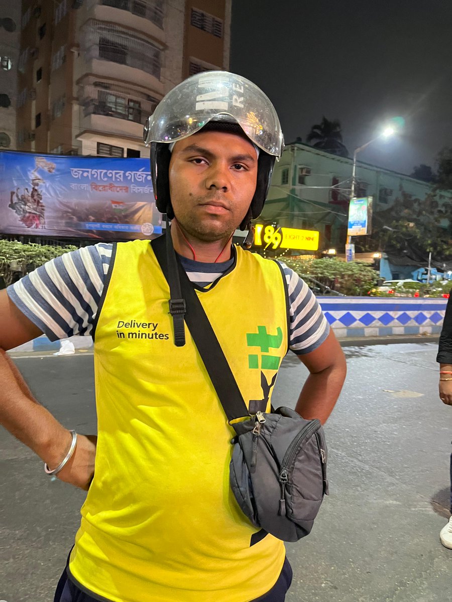 cshah__'s tweet photo. @letsblinkit @blinkitcares @zomato @zomatocare NEED A REPLY HERE...

https://t.co/O6AURpVBkV https://t.co/vLGLpK8sXr