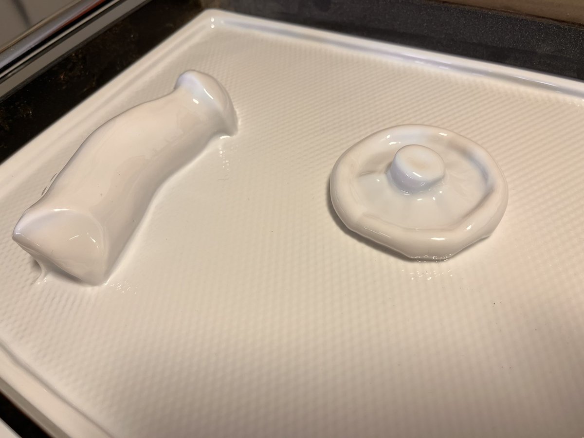 kerry_truman's tweet image. EPIC… can’t say I have ever #vacformed a banana.. haha.. but I have done some fun things.. mushrooms being amongst them.. followed by alginate casting for a plaster mould..!? #dtchat #makingstuff 💪