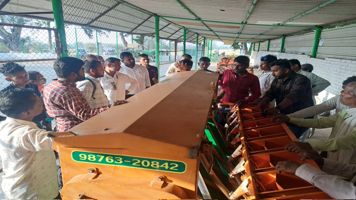 lalit801371's tweet photo. Team of 50 #farmer's from #MilletMission @minmpkrishi #Anuppur #MadhyaPradesh join us today at @BISA__India Jabalapur to exploring the #Diversification_in_agricultural & #Technologies.
#CapacityBulding
#CRA https://t.co/tPmRovdHOW