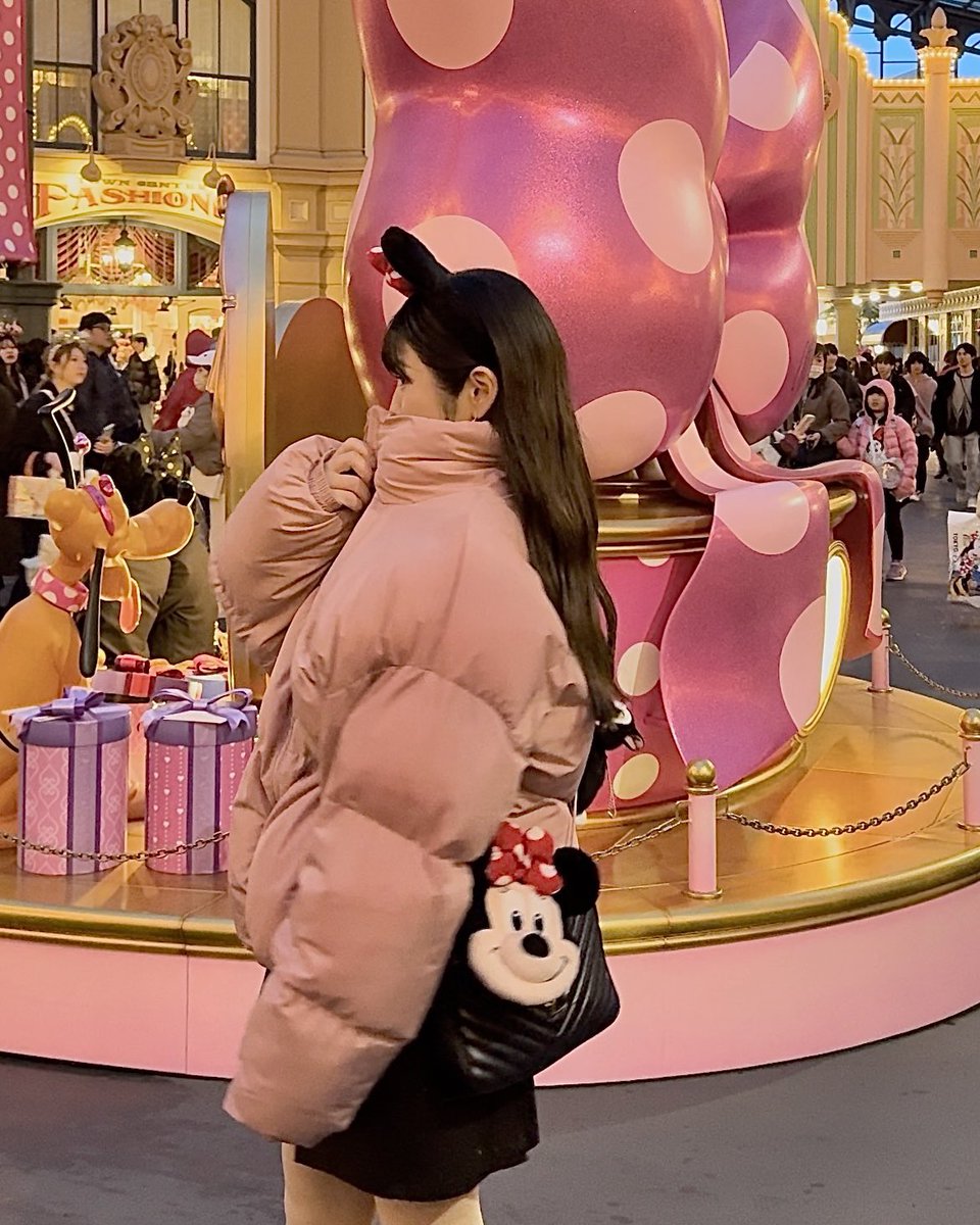 mayu tweet media