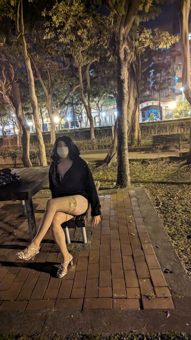 晚一點去桃園朝陽公園 #偽娘 #野露 https://t.co/vvcWejH6Yf<a href="/tag/%E5%81%BD%E5%A8%98"class="tags">#偽娘</a><a href="/tag/%E9%87%8E%E9%9C%B2"class="tags">#野露</a>