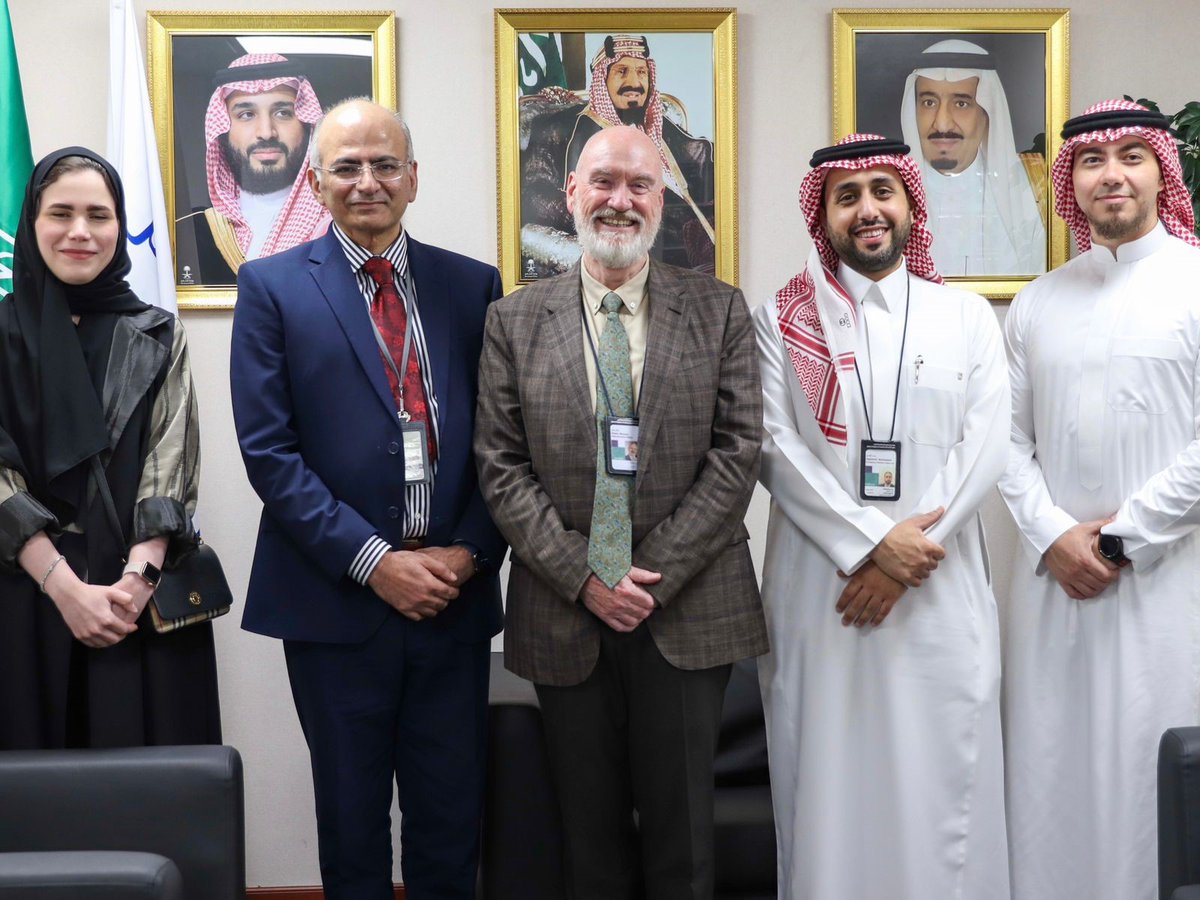 JHopkinsSaudi's tweet image. As #JHAH, we’re proud to announce our golden partnership with @SASEM2024. This collaboration marks a commitment to excellence, innovation, and community impact in healthcare. We’re setting new standards, inspiring progress, and fostering positive change. 
#PowerToEMpower #WeCare