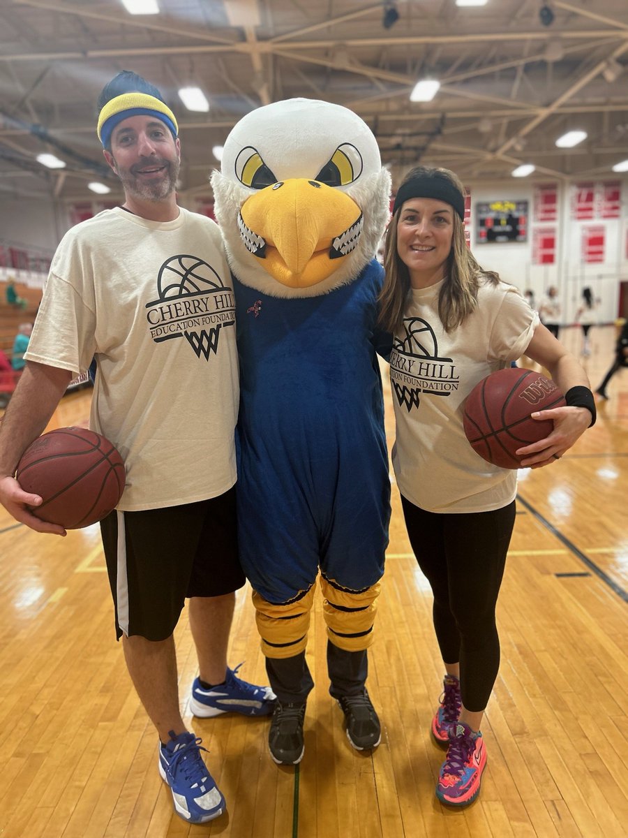 Thanks to all our Awesome Eagles who came out to cheer on Mrs. Gibson and Mr. Willey at the Wizard's basketball game! Our Eagle Spirit was strong and we all had a great time. Thanks to the Cherry Hill Education Foundation for running this event and giving so much to our schools!