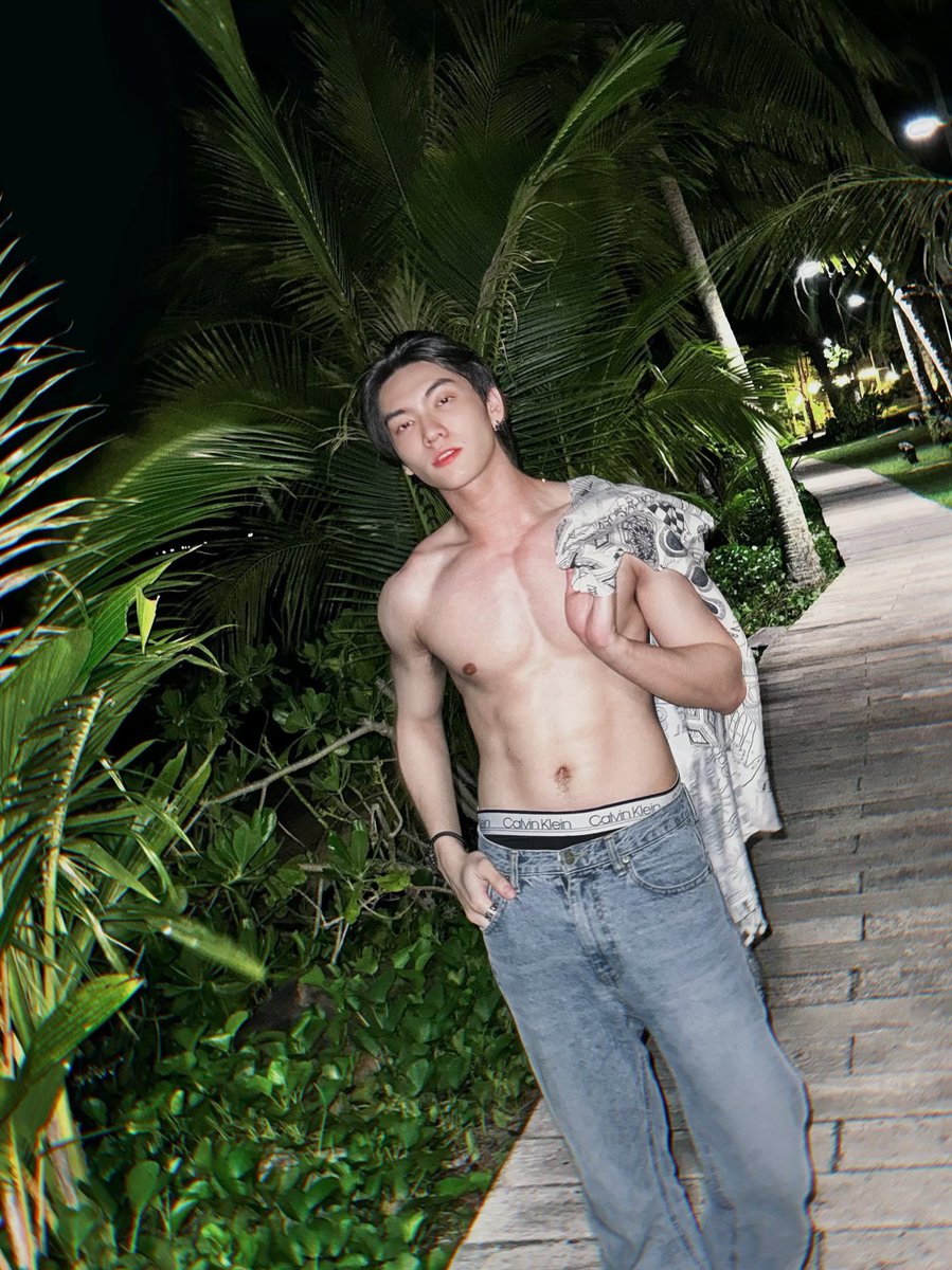 Bossckm_'s tweet photo. Vacation Time 🌴🌊

#Bosschaikamon #ShawtyBoss #BoNoh https://t.co/NXD90c4Tk2