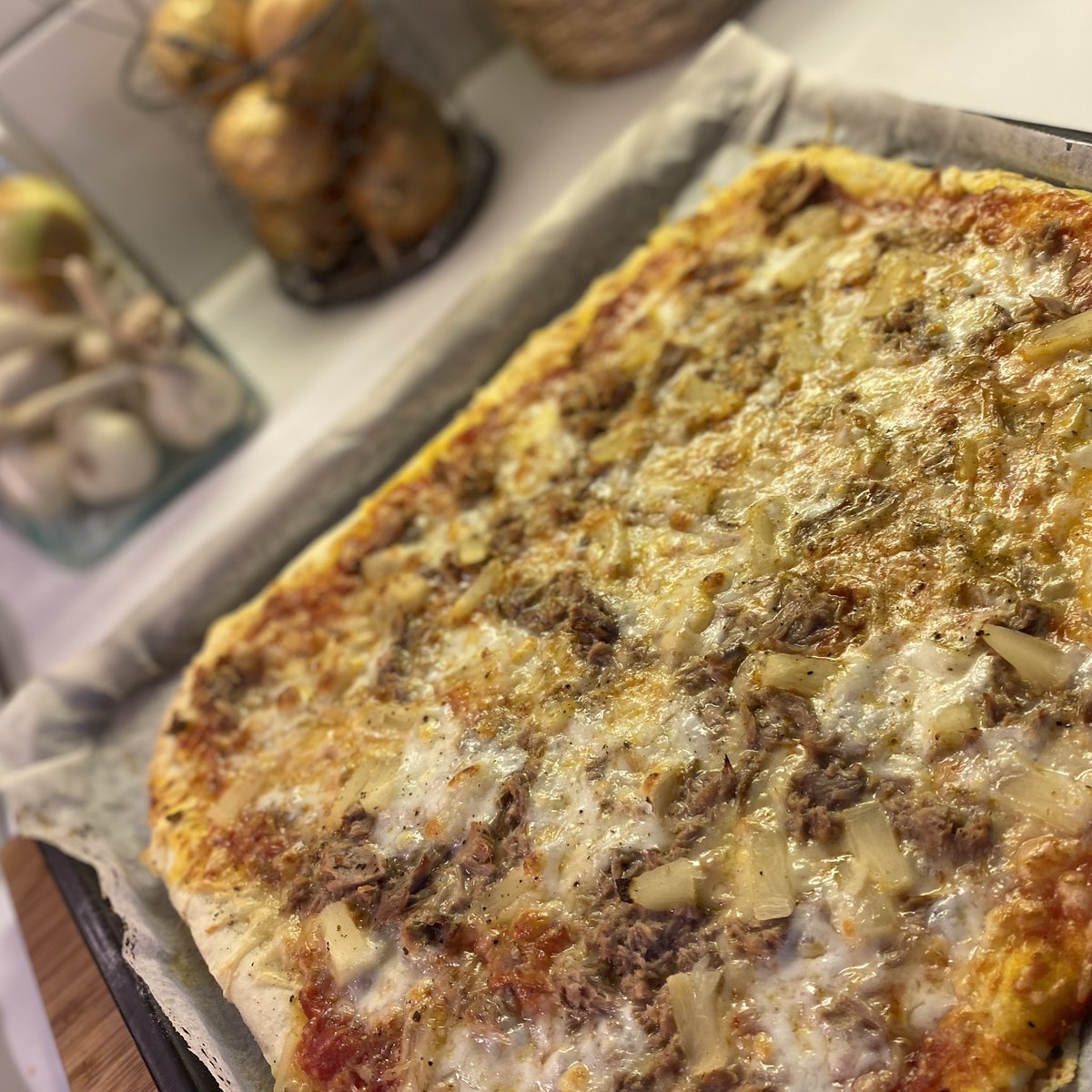 mattiselkala's tweet image. illegal #pizza, contains pineapple
itetein ja syön
